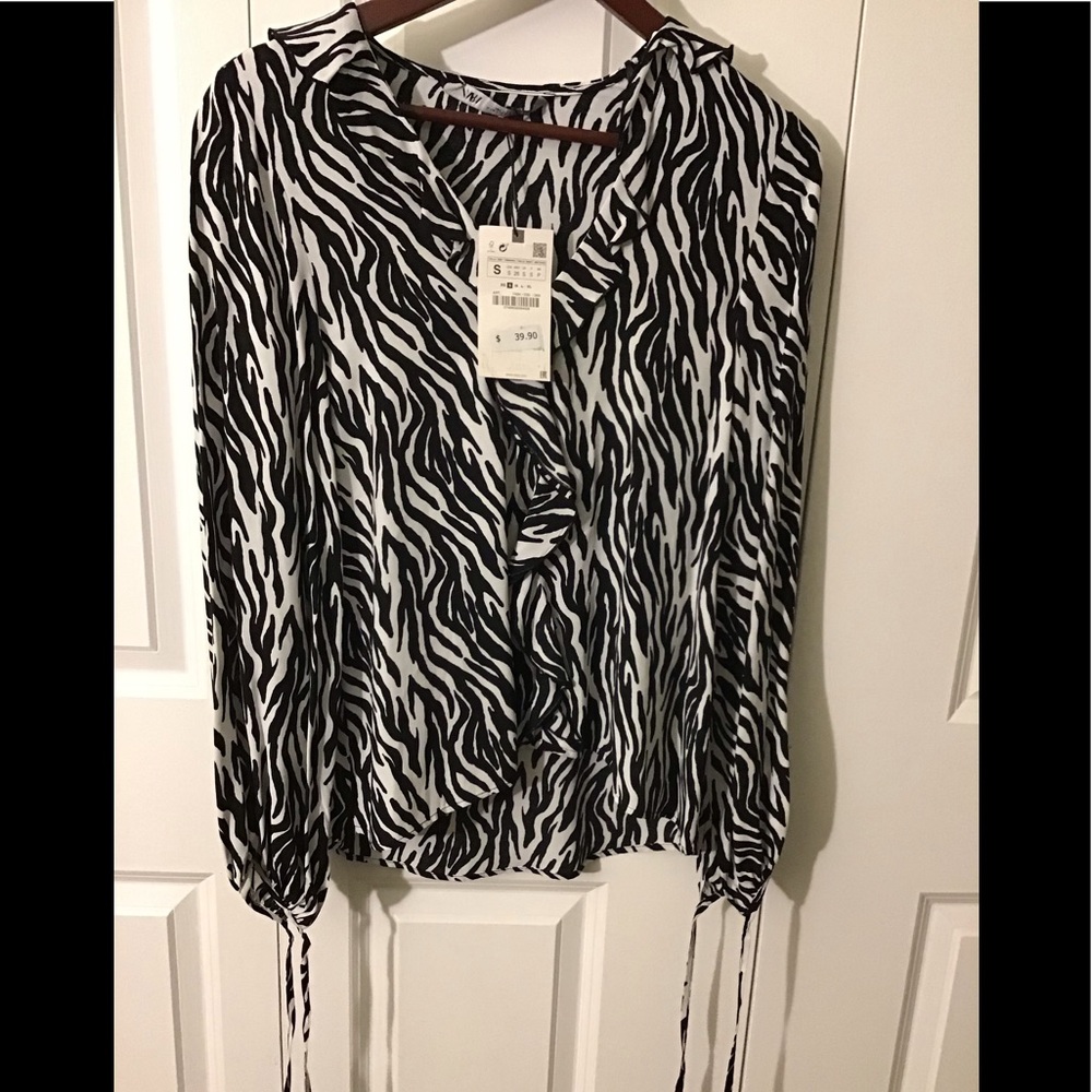 Zara print blouse NWT